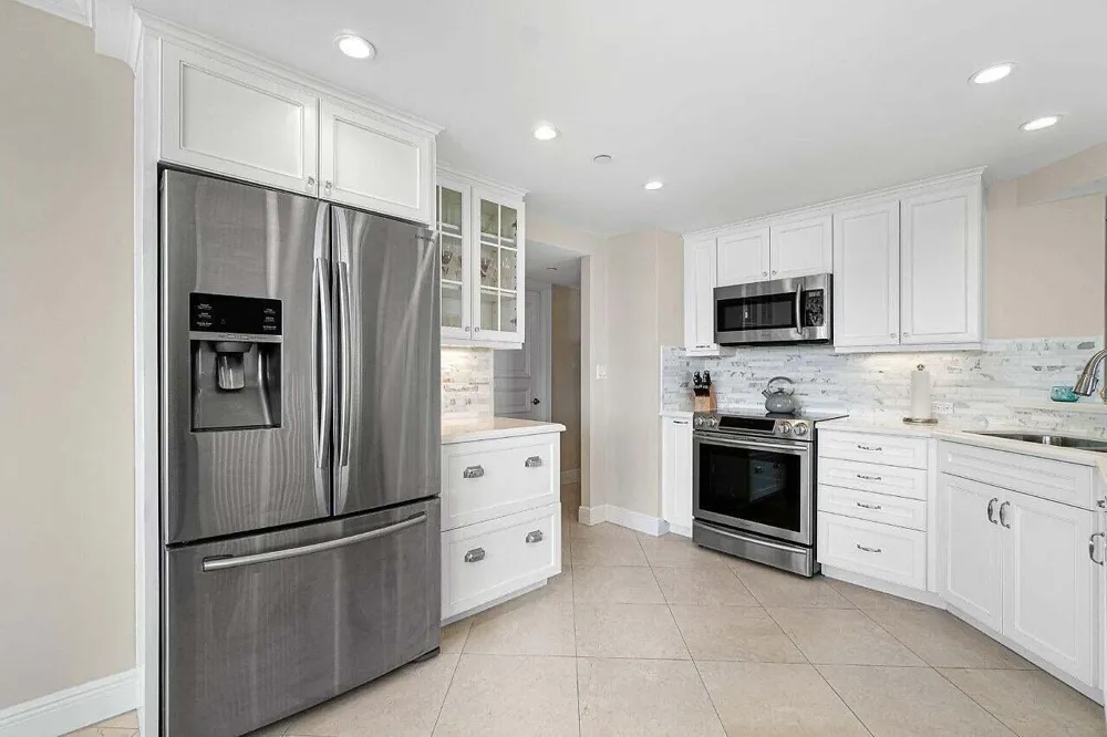 5080 Ocean Drive #19d Singer Island, FL 33404