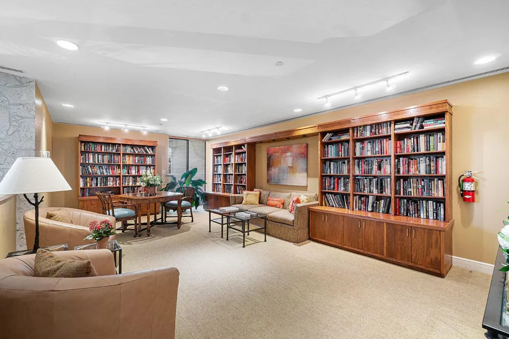 5080 Ocean Drive #19d Singer Island, FL 33404