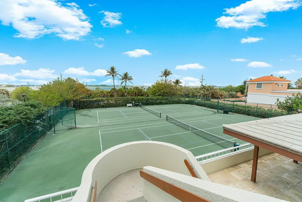 5080 Ocean Drive #19d Singer Island, FL 33404