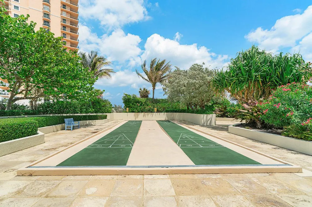5080 Ocean Drive #19d Singer Island, FL 33404