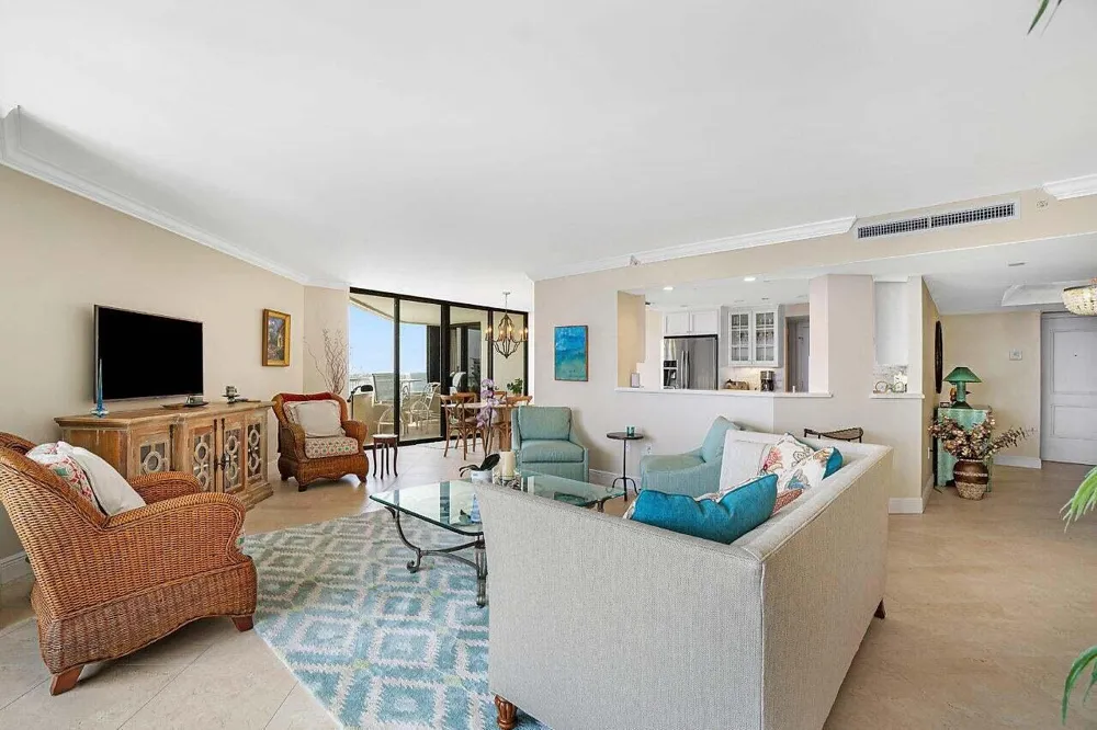 5080 Ocean Drive #19d Singer Island, FL 33404