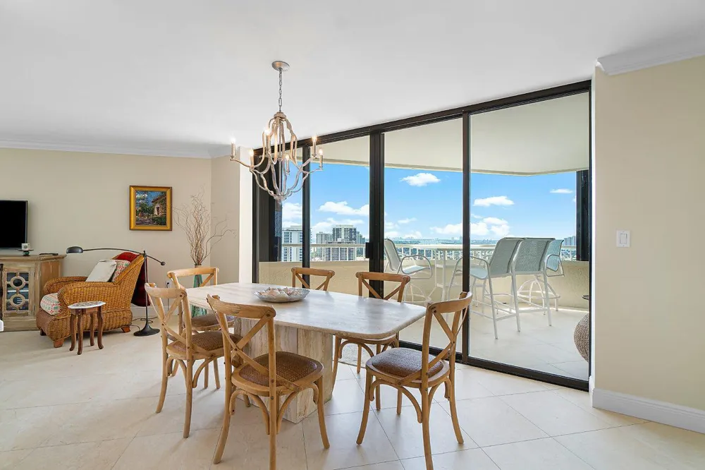 5080 Ocean Drive #19d Singer Island, FL 33404