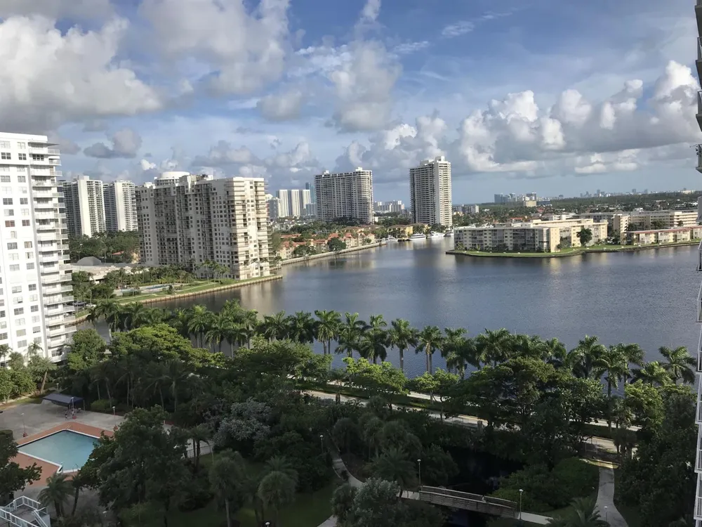 2801 NE 183rd Street #Unit 1502w Aventura, FL 33160