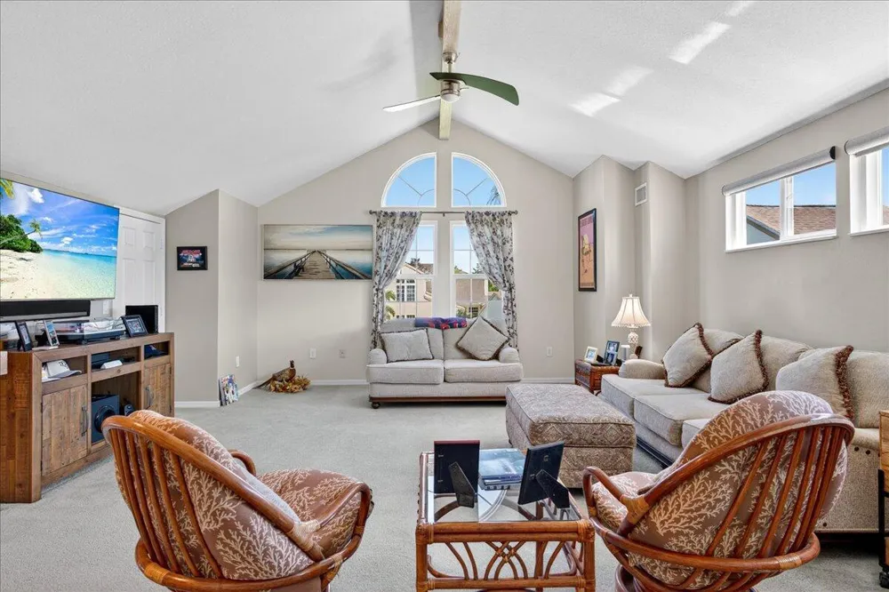 1827 Aynsley Way #4 Vero Beach, FL 32966