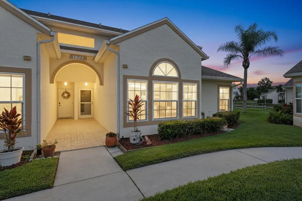 1827 Aynsley Way #4 Vero Beach, FL 32966