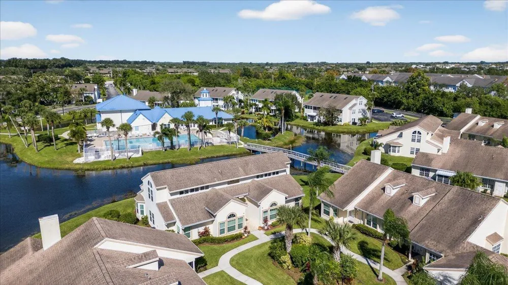 1827 Aynsley Way #4 Vero Beach, FL 32966