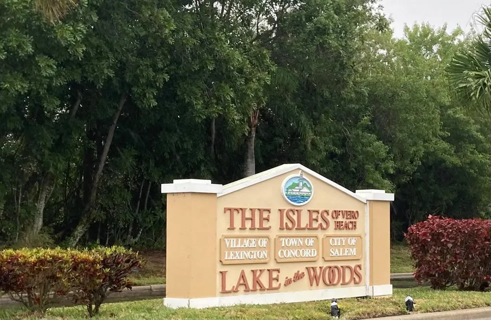 1827 Aynsley Way #4 Vero Beach, FL 32966
