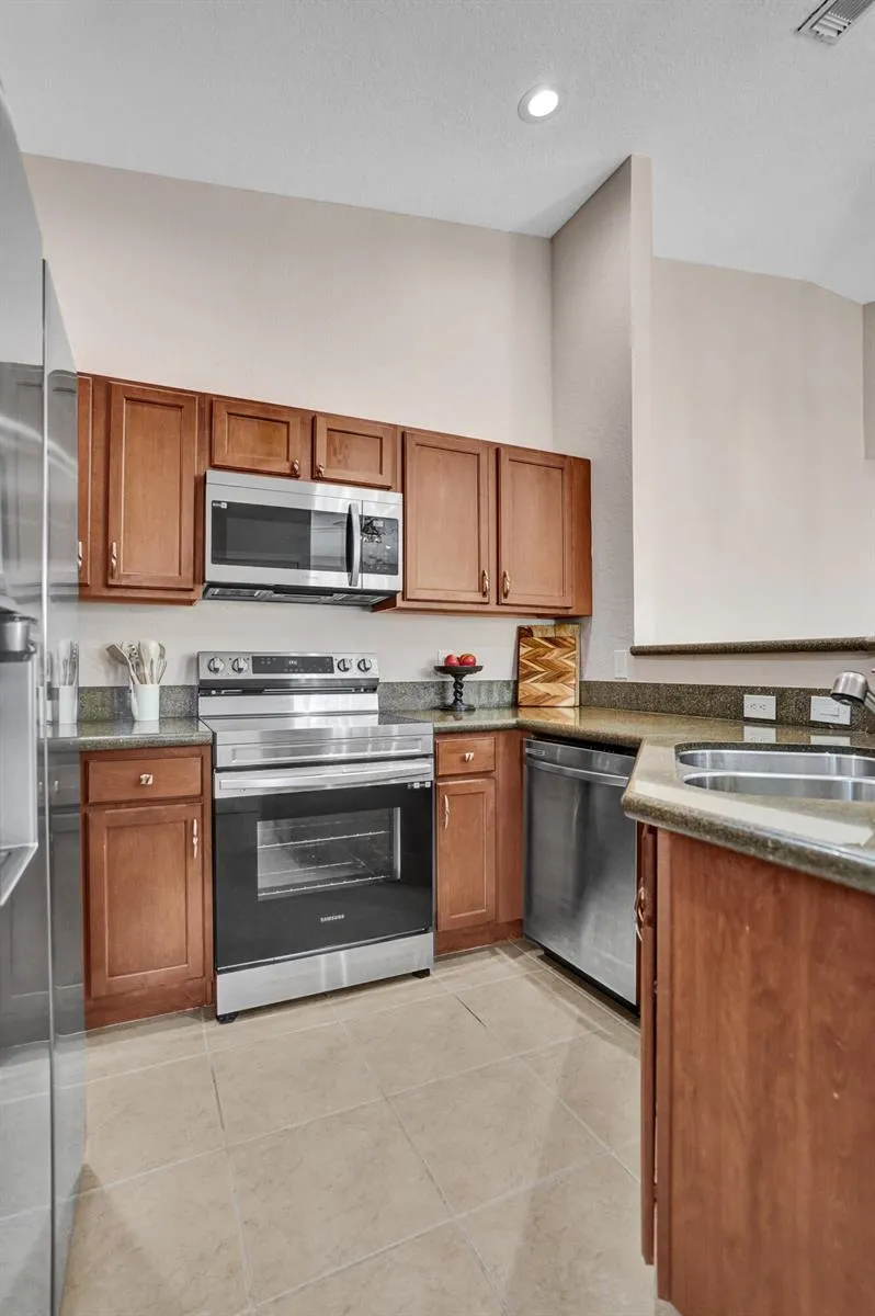 1825 Sonrisa Street #1825 Riviera Beach, FL 33404