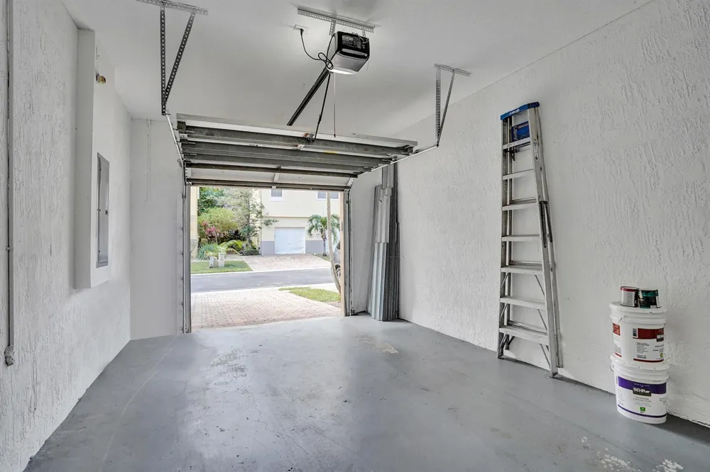 1825 Sonrisa Street #1825 Riviera Beach, FL 33404