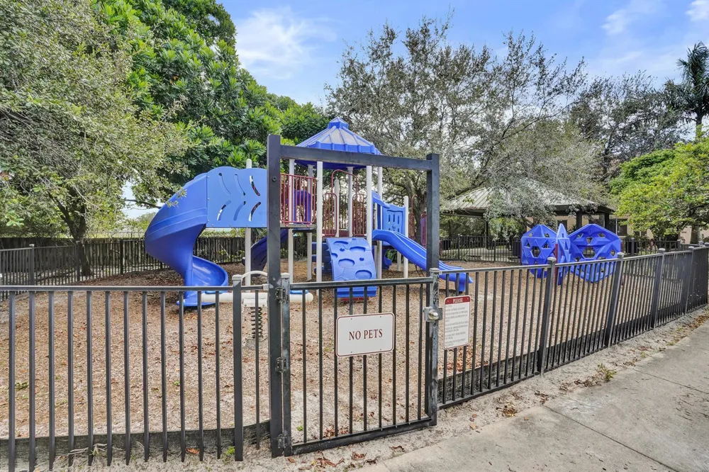 1825 Sonrisa Street #1825 Riviera Beach, FL 33404
