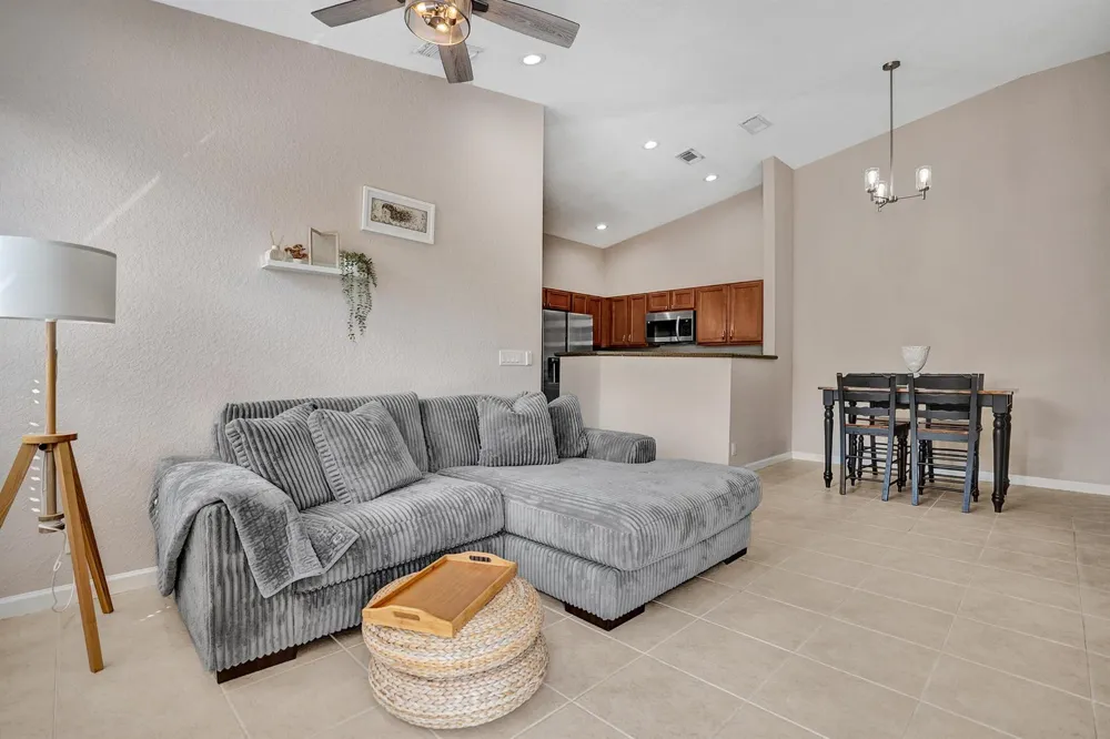 1825 Sonrisa Street #1825 Riviera Beach, FL 33404