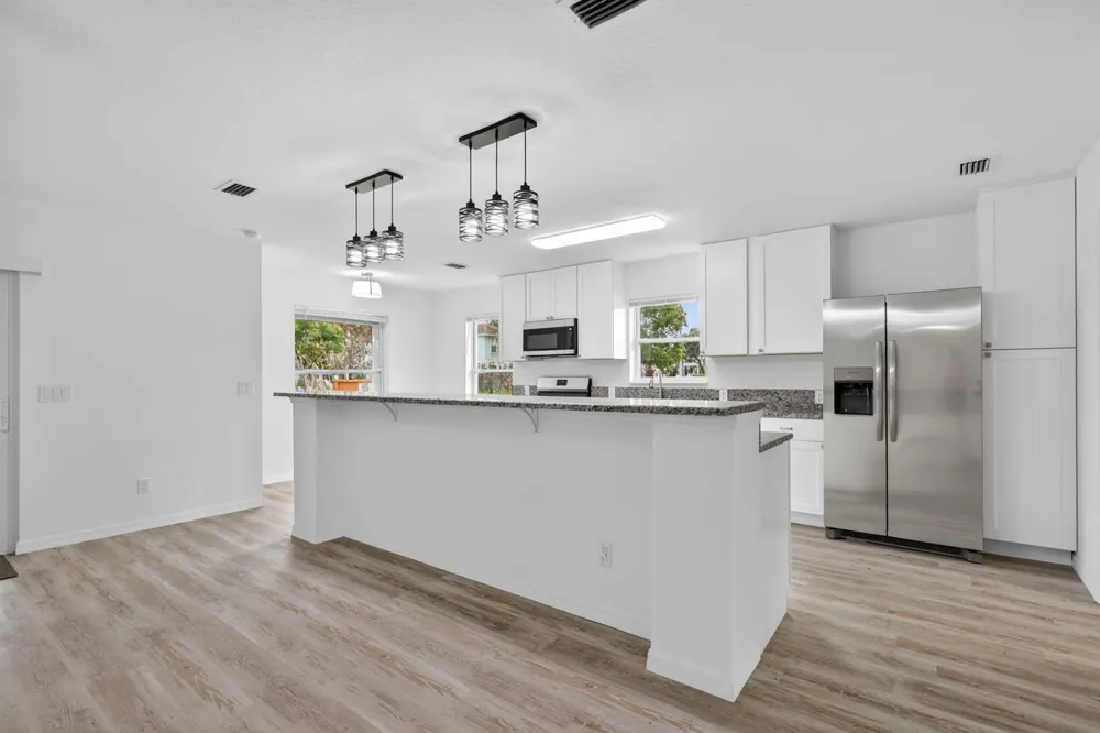 2206 S 34th Street Fort Pierce, FL 34947