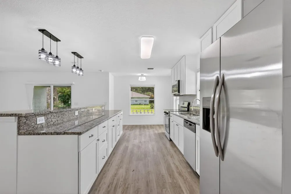 2206 S 34th Street Fort Pierce, FL 34947