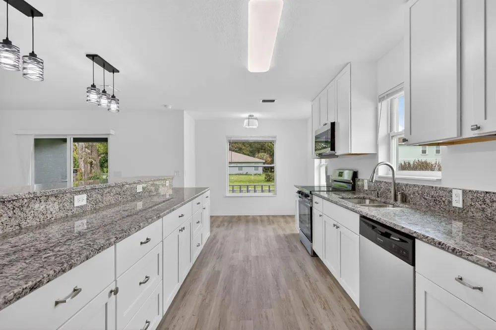 2206 S 34th Street Fort Pierce, FL 34947
