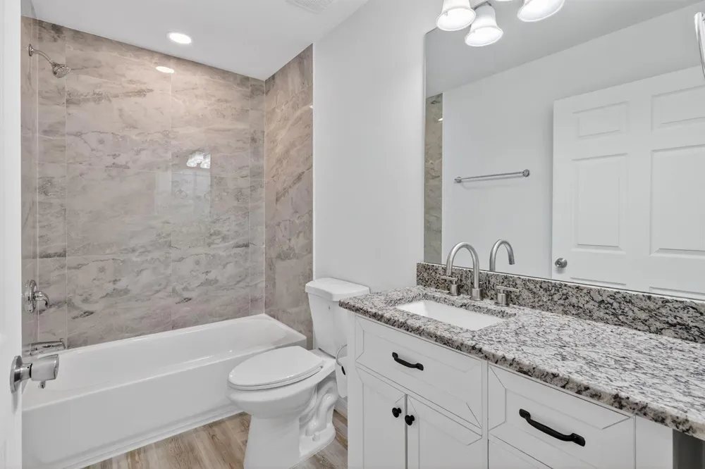 2206 S 34th Street Fort Pierce, FL 34947