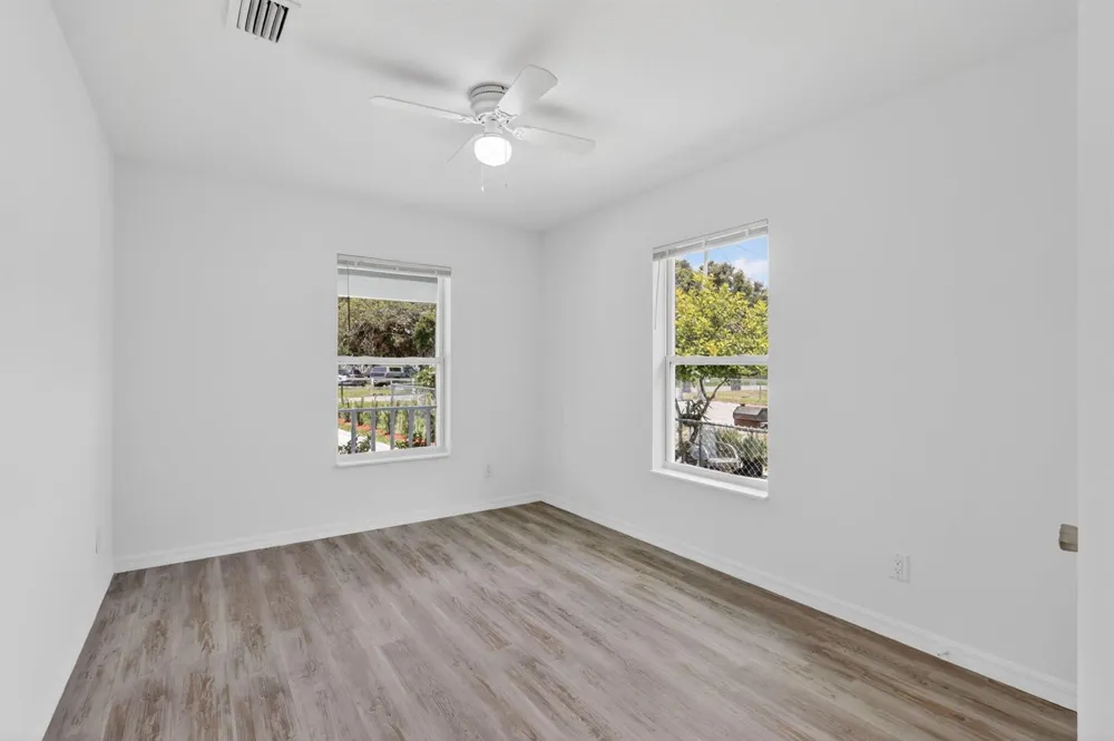 2206 S 34th Street Fort Pierce, FL 34947