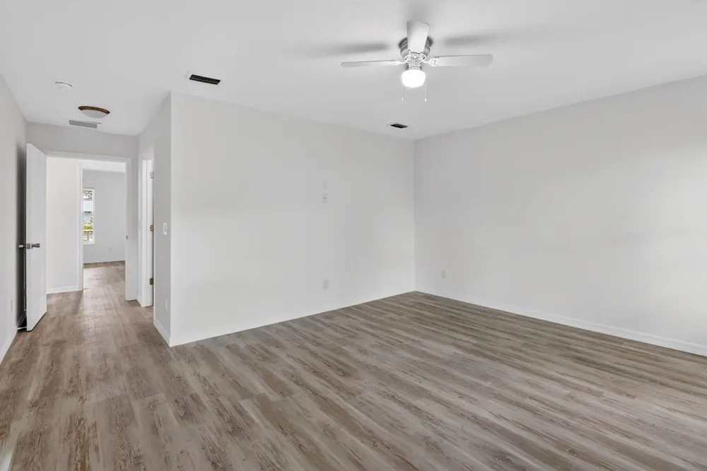 2206 S 34th Street Fort Pierce, FL 34947