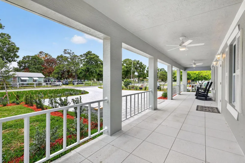 2206 S 34th Street Fort Pierce, FL 34947