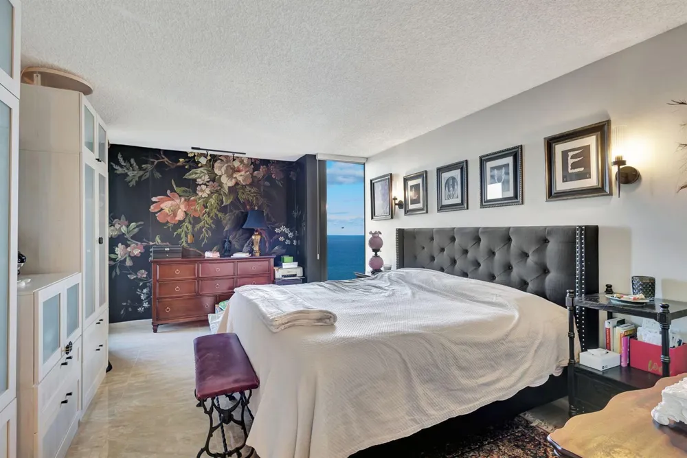 5550 Ocean Drive #21c Singer Island, FL 33404
