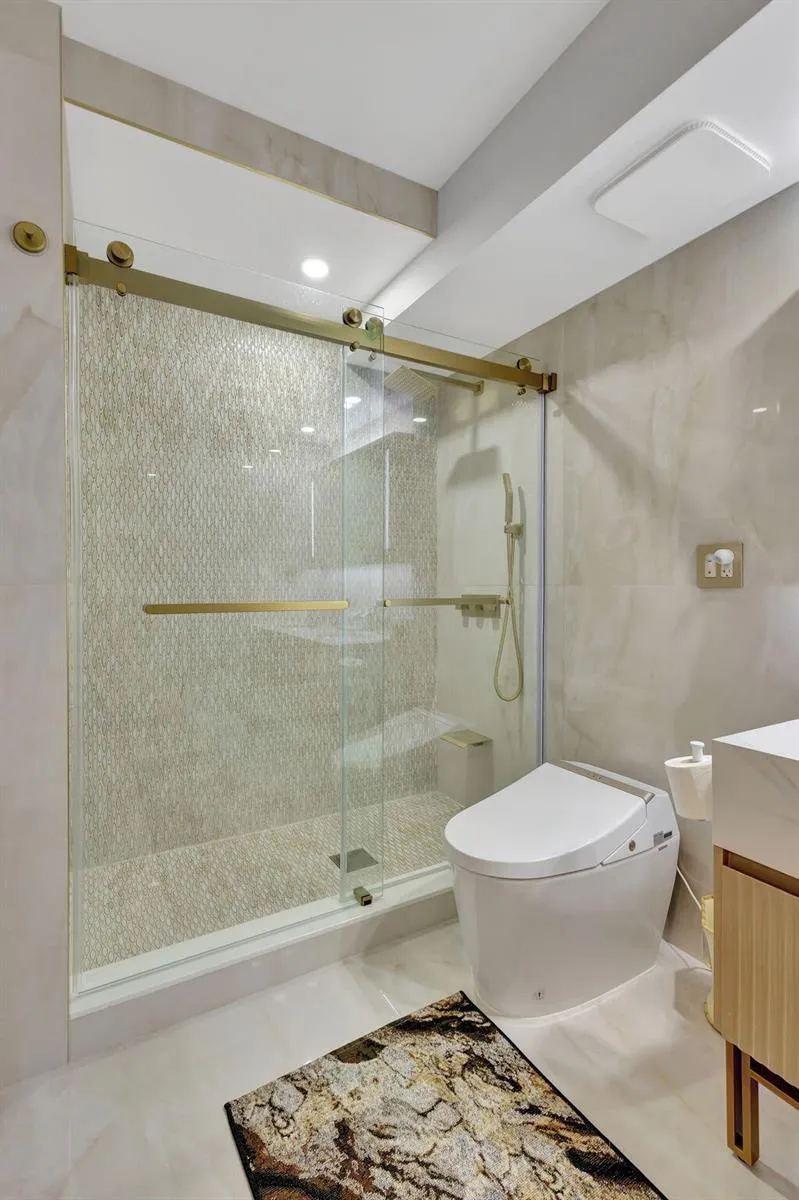 5550 Ocean Drive #21c Singer Island, FL 33404