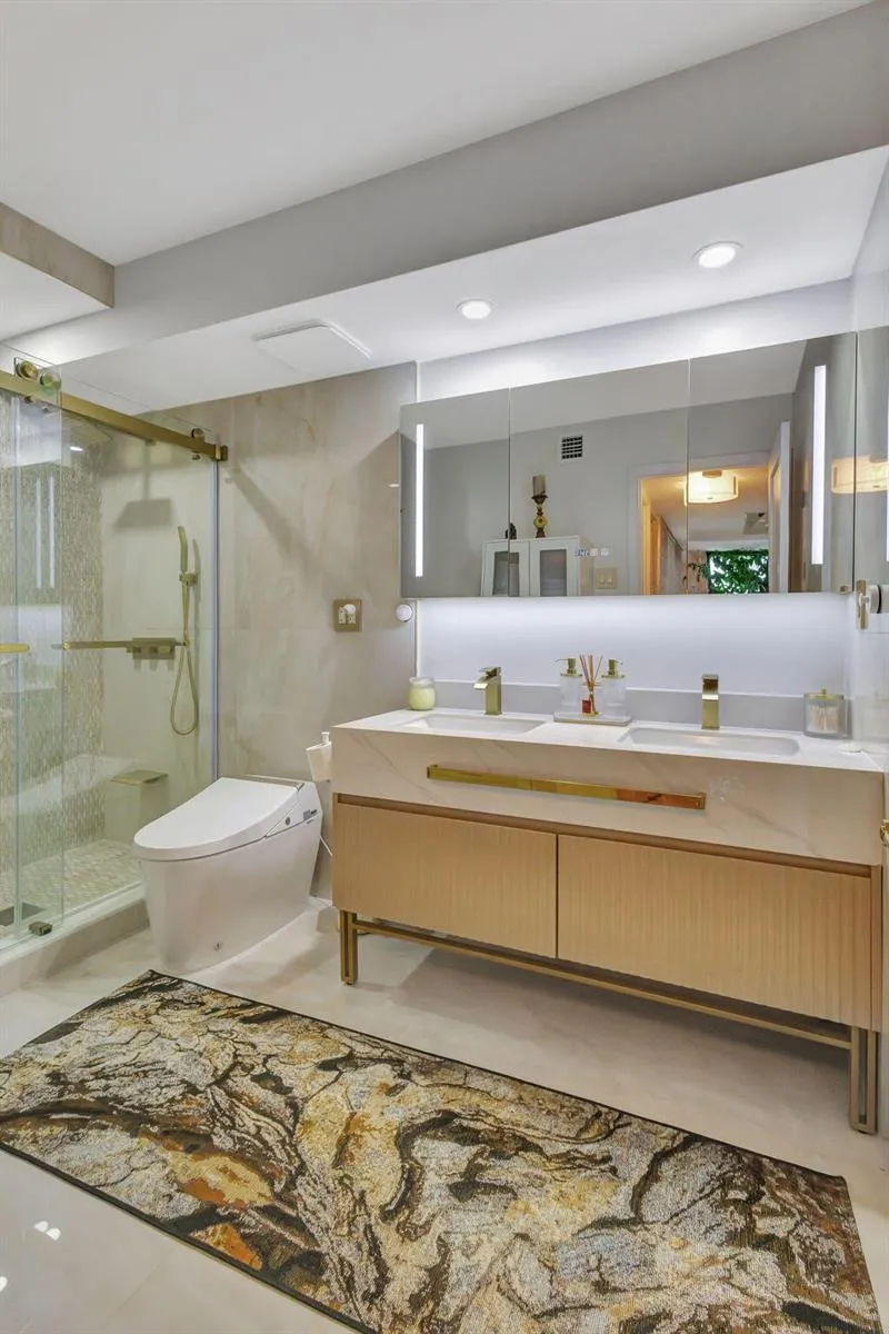 5550 Ocean Drive #21c Singer Island, FL 33404