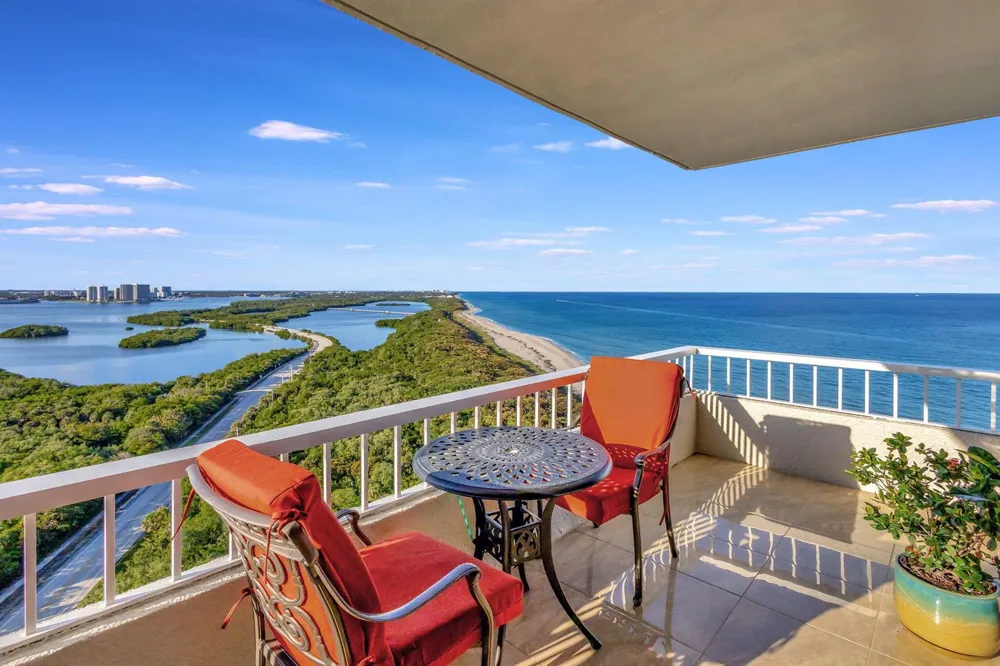 5550 Ocean Drive #21c Singer Island, FL 33404