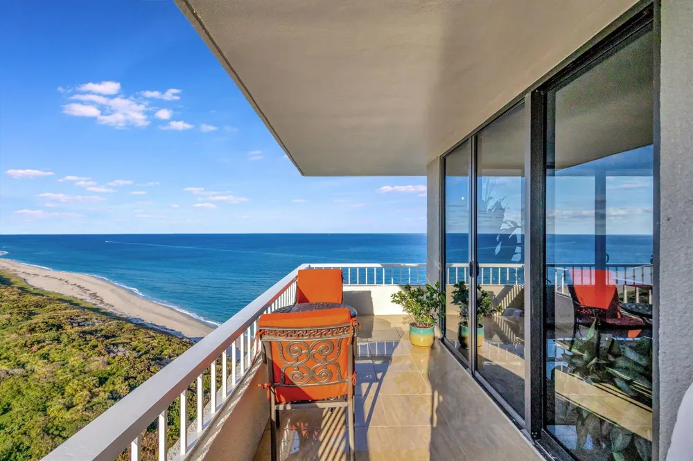 5550 Ocean Drive #21c Singer Island, FL 33404