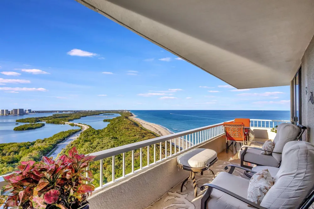 5550 Ocean Drive #21c Singer Island, FL 33404