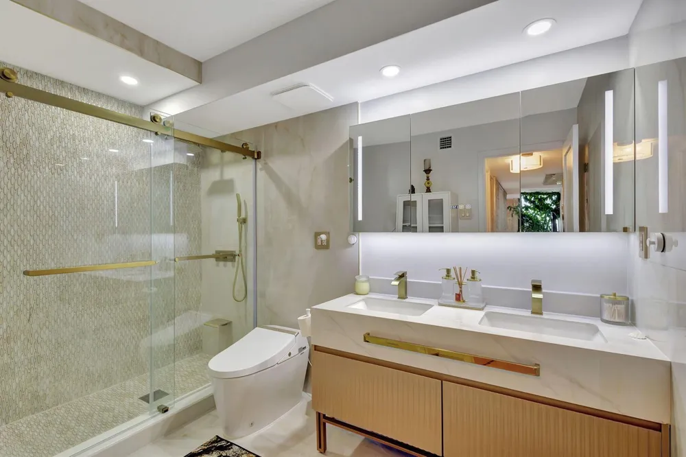 5550 Ocean Drive #21c Singer Island, FL 33404