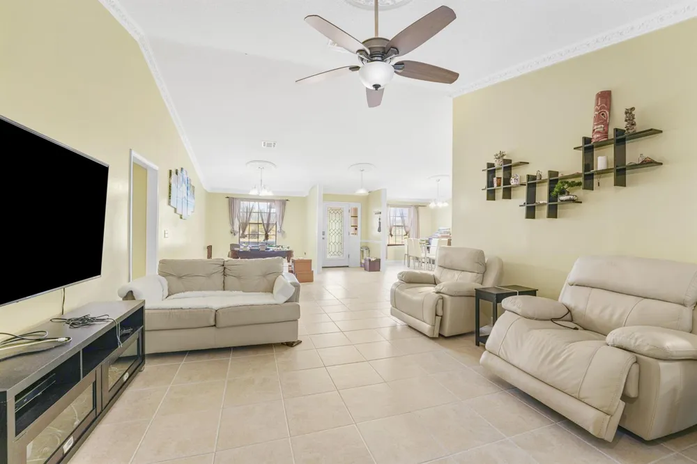 320 Scarlet Bugler Lane S Jacksonville, FL 32225