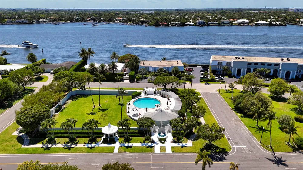 2259 Ibis Isle Road E Palm Beach, FL 33480