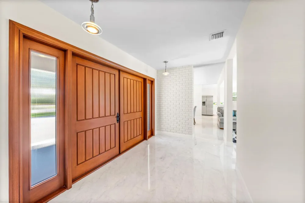 2259 Ibis Isle Road E Palm Beach, FL 33480