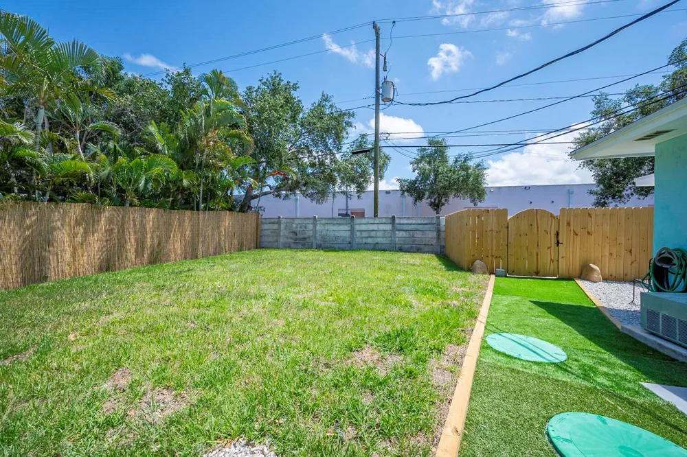 1718 Ridge Road #0 North Palm Beach, FL 33408