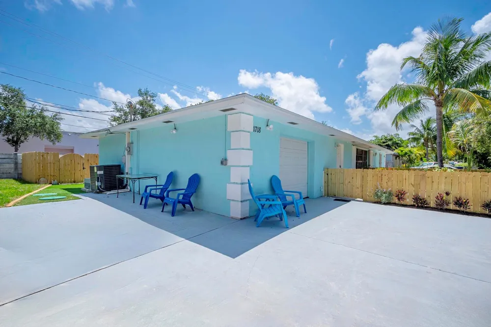 1718 Ridge Road #0 North Palm Beach, FL 33408