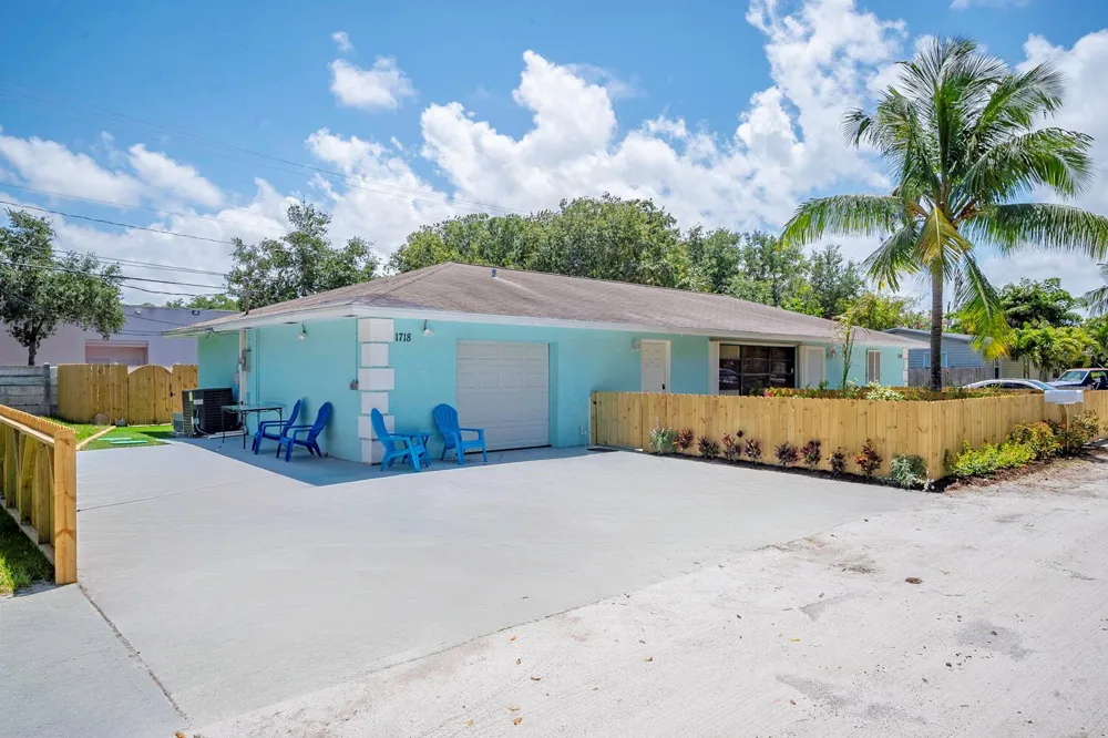 1718 Ridge Road #0 North Palm Beach, FL 33408