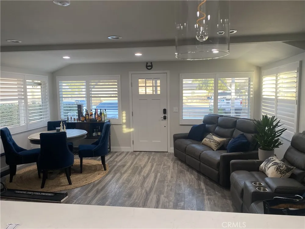 3842 Hillside Norco, CA 92860