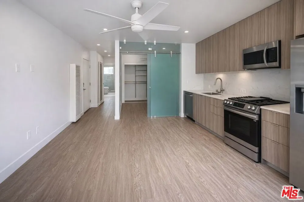 1433 Euclid Street #7 Santa Monica, CA 90404