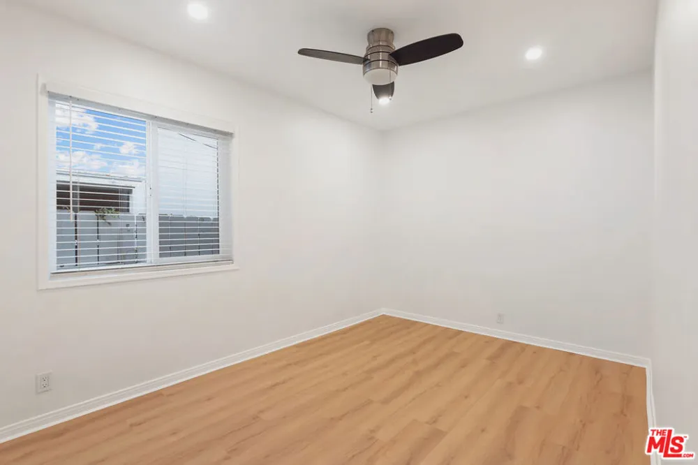 806 Navy Street Santa Monica, CA 90405