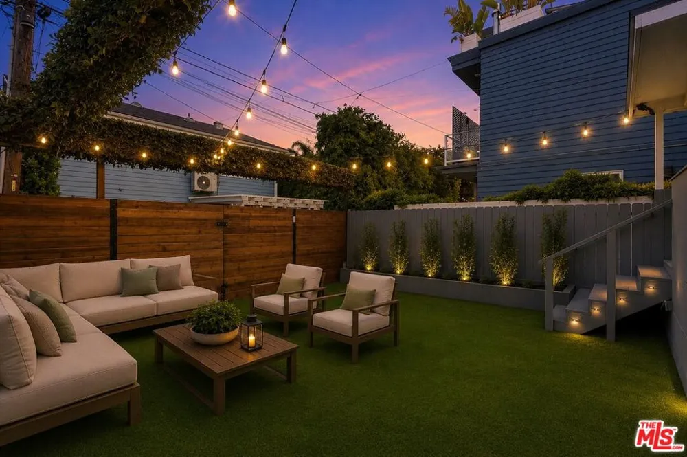 806 Navy Street Santa Monica, CA 90405