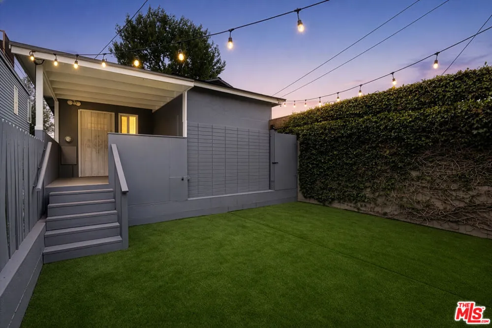806 Navy Street Santa Monica, CA 90405