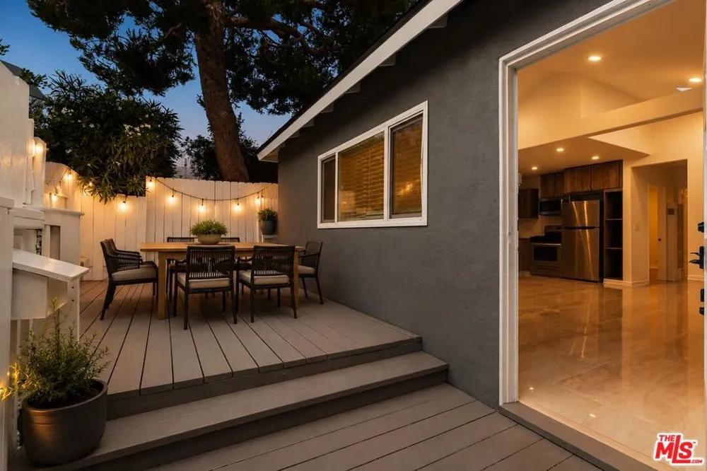 806 Navy Street Santa Monica, CA 90405