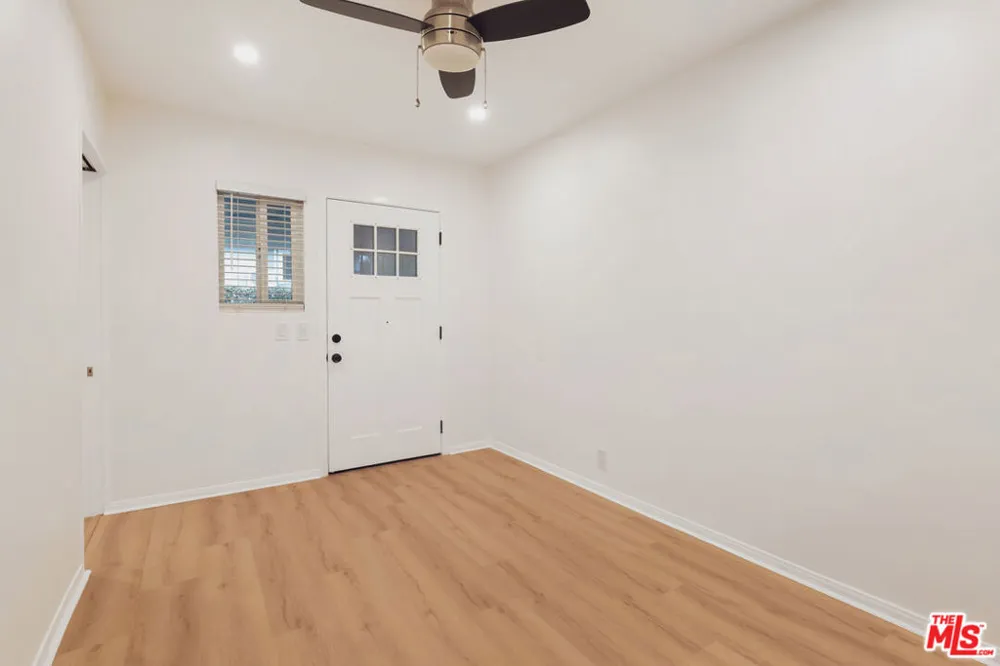806 Navy Street Santa Monica, CA 90405