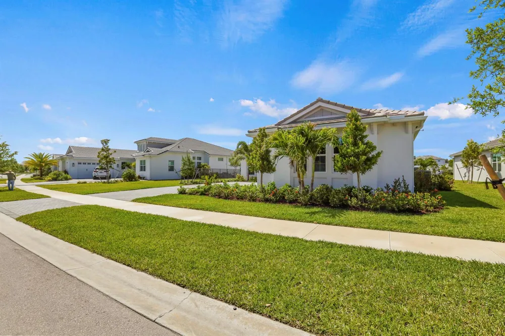 14823 Wildwood Circle Westlake, FL 33470