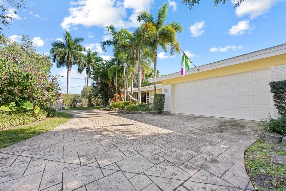 2800 NE 29th Street Fort Lauderdale, FL 33306