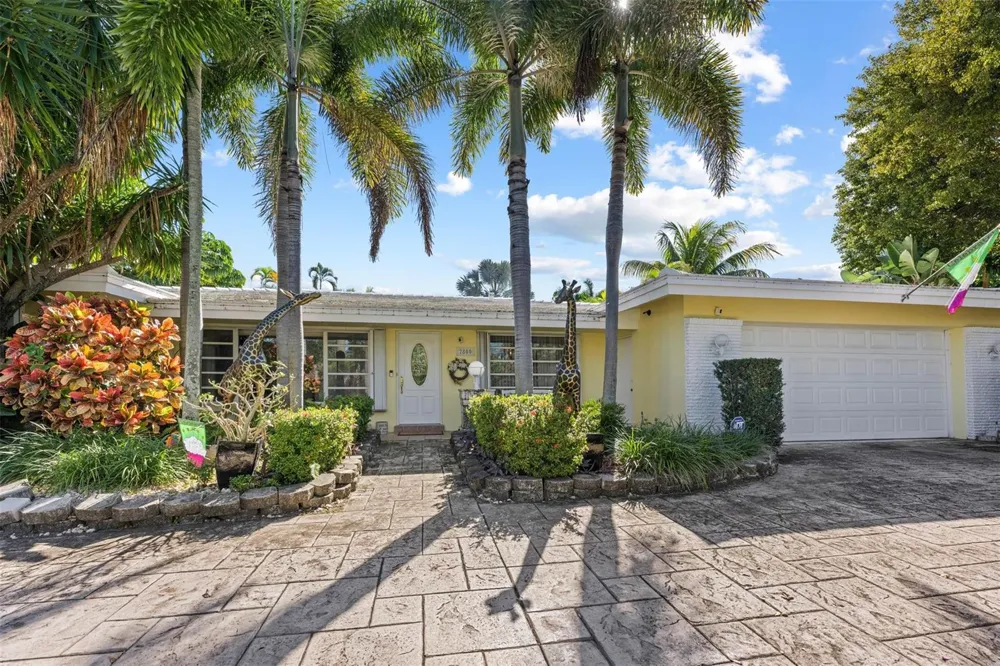 2800 NE 29th Street Fort Lauderdale, FL 33306