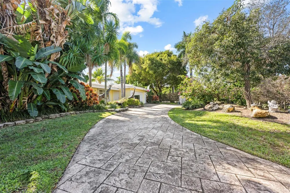 2800 NE 29th Street Fort Lauderdale, FL 33306