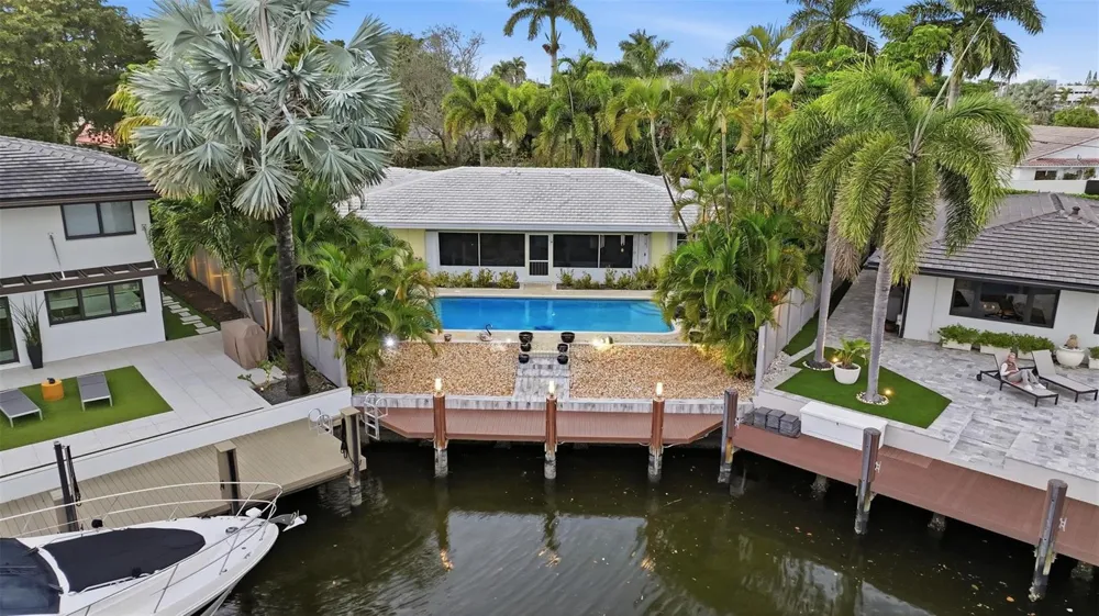2800 NE 29th Street Fort Lauderdale, FL 33306