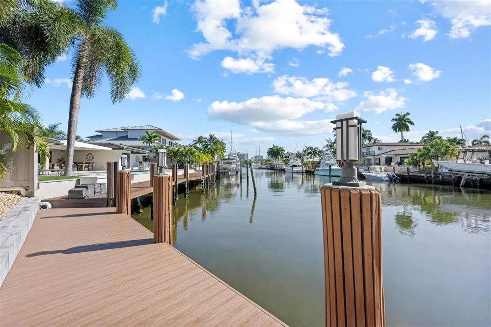 2800 NE 29th Street Fort Lauderdale, FL 33306