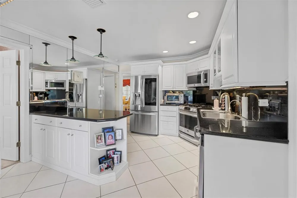 2800 NE 29th Street Fort Lauderdale, FL 33306