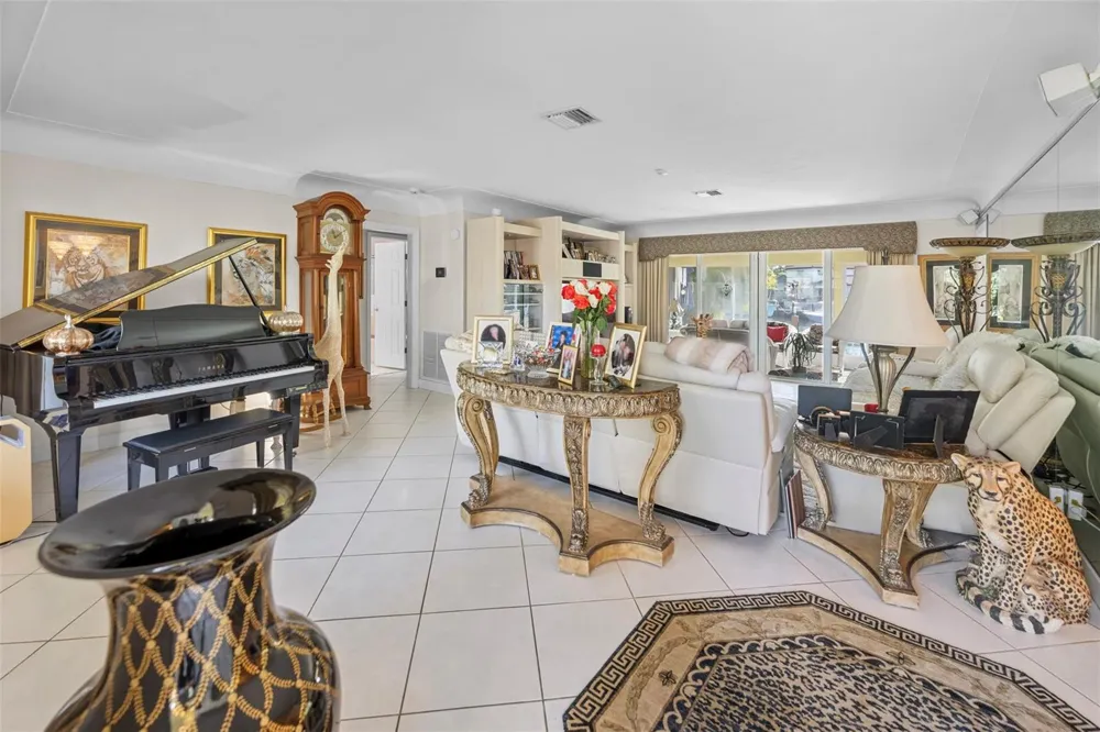 2800 NE 29th Street Fort Lauderdale, FL 33306